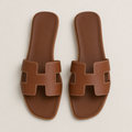Sandale plate en cuir véritable – Modèle Amaya – Finition élégante & confort premium